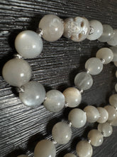 Load image into Gallery viewer, Gray Pearl Skull Necklace
