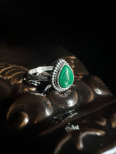 Load image into Gallery viewer, Elizabeth Ring
