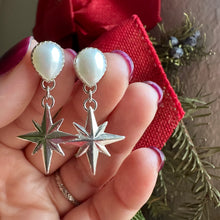 Load image into Gallery viewer, Christmas Pearl Earrings