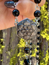 Load image into Gallery viewer, Lady Death Rosary