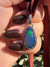 Load image into Gallery viewer, Opal Christmas Choker