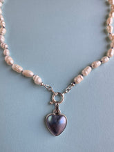 Load image into Gallery viewer, Pearl Heart Necklace