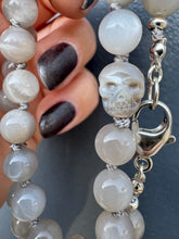 Load image into Gallery viewer, Gray Pearl Skull Necklace