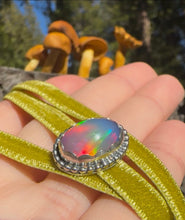 Load image into Gallery viewer, Opal Christmas Choker