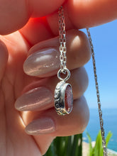 Load image into Gallery viewer, Dainty Suntstone Necklace