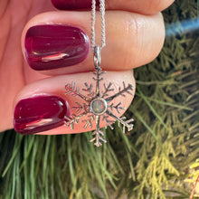 Load image into Gallery viewer, Snowflake Necklace