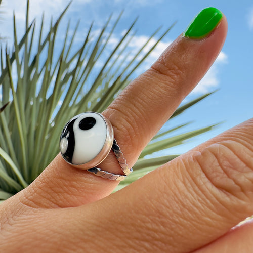 Yin Yang Ring
