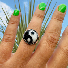 Load image into Gallery viewer, Yin Yang Ring