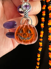 Load image into Gallery viewer, Jack-o’-lantern Necklace